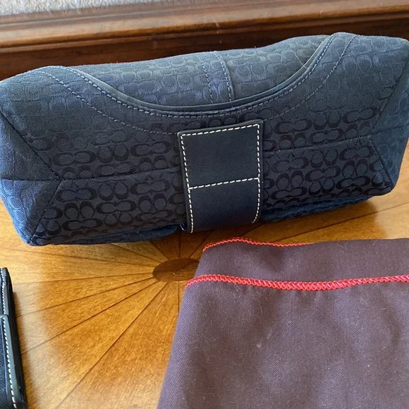 Coach Vintage Mini Signature Mini Bag w/matching Wallet - Picture 4 of 4